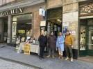 El comercio salió a la calle este sábado en varias zonas de la ciudad