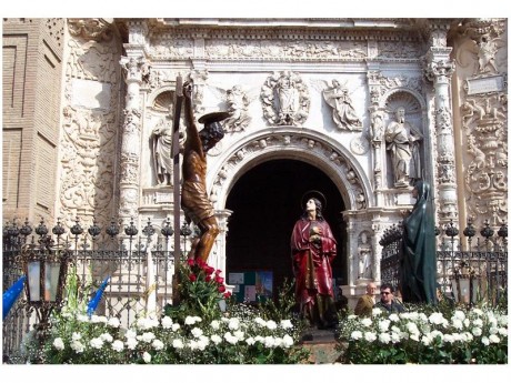 ENTRONIZACIÓN