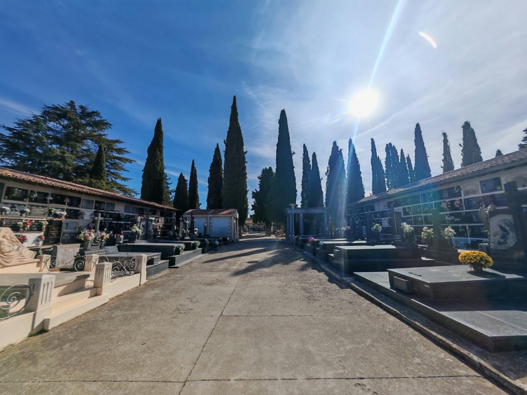CEMENTERIO MUNICIPAL DE LA SOLEDAD