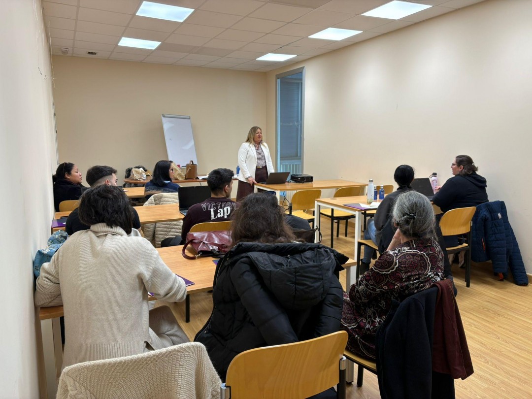 CONVIERTE TU  IDEA EN UN NEGOCIO